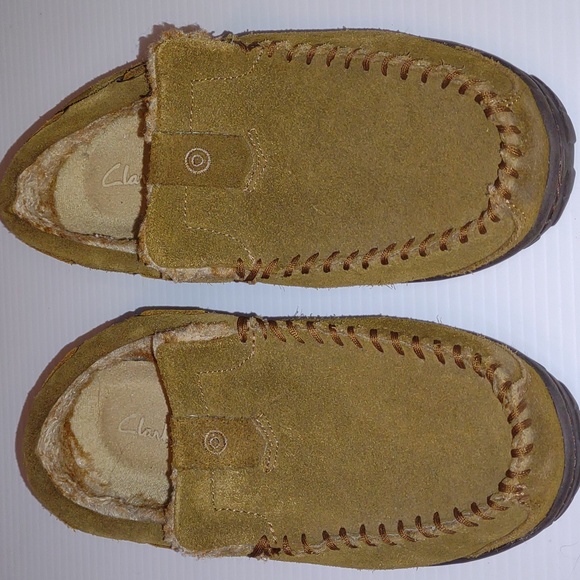 ๐ฃCLARKS Dawson Indoor/ Outdoor Moccasins in Sage - Picture 11 of 12